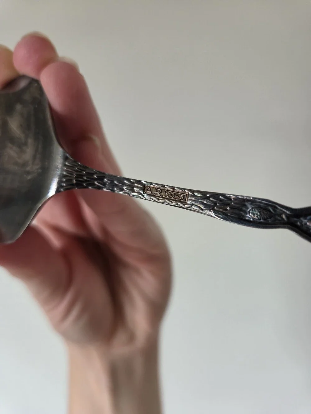 Vintage Hammered Silver-Plated Cake & Pie Server with Rose Motif